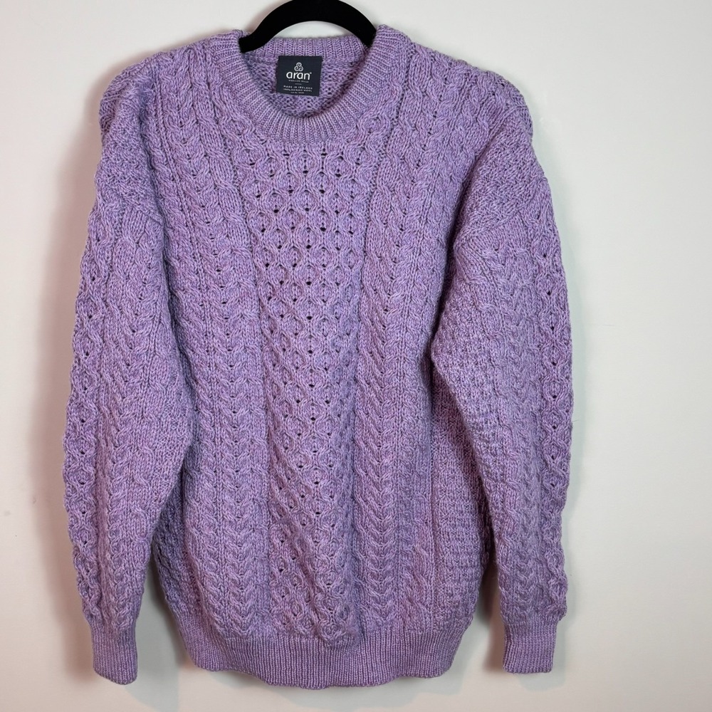 aran woolen mill Irish 100% Merino Wool Chunky Knit Purple Sweater Medium winter